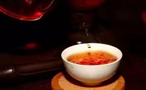 샤안샤오초νγκ 블랙 차 80g 캔 선물 상자 차 우이 샤안샤오초νγκ 리안연 차 공장 도매