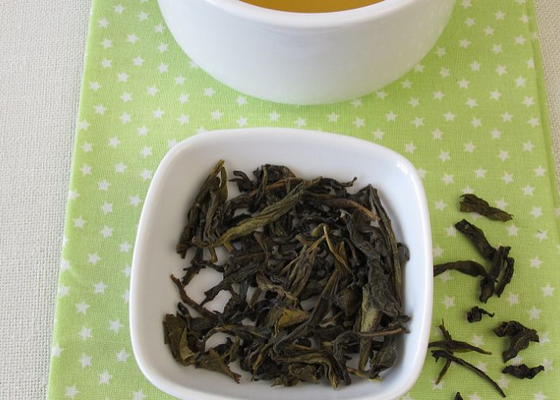 반산화 된 울롱 차 90-95°C
